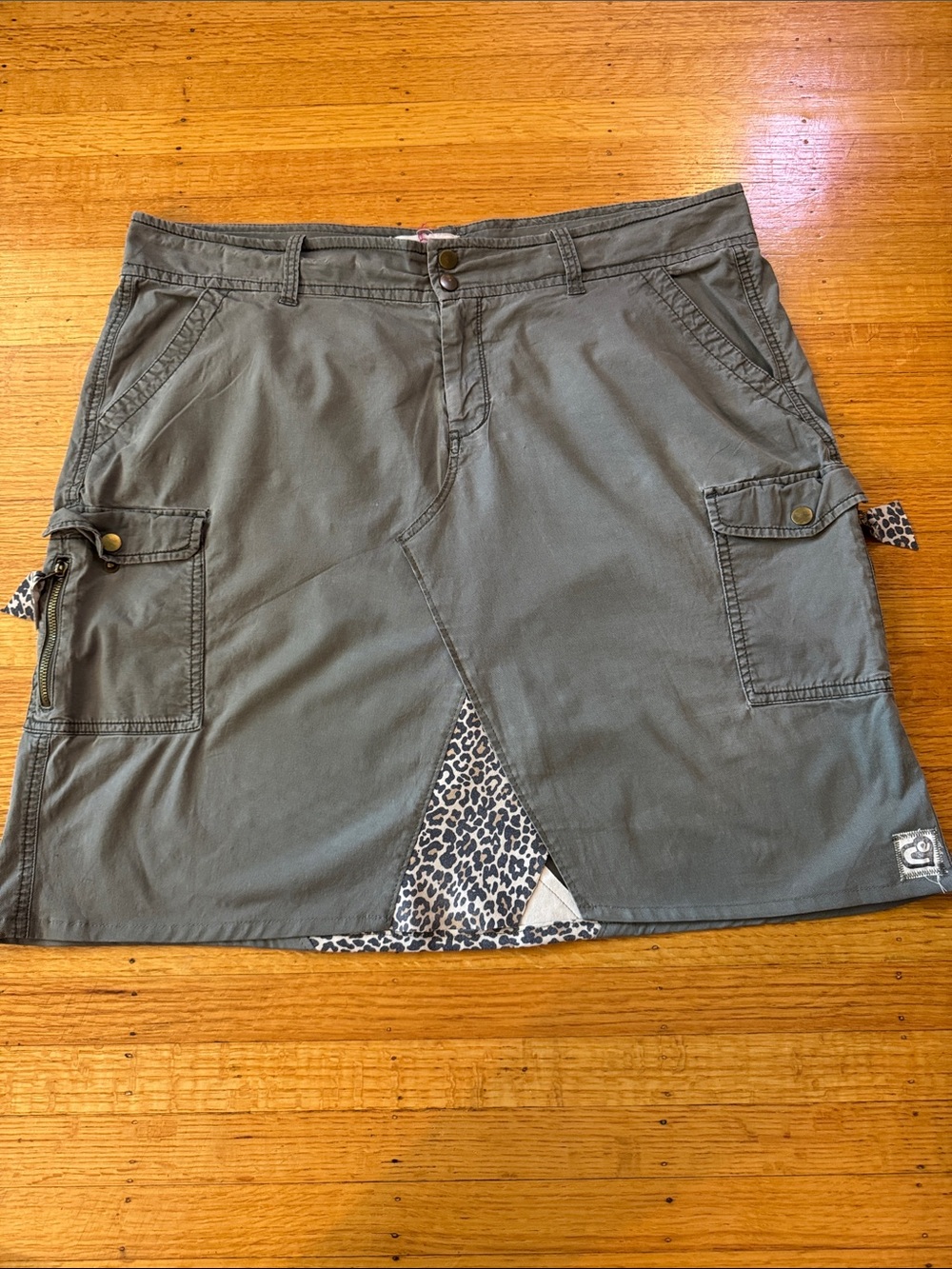 Relove Old Navy Khaki Cargo Mini Skirt with Leopard Trim
